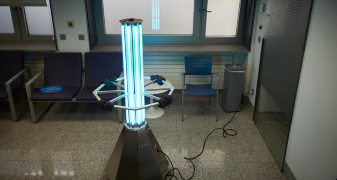 Institutul de Sănătate Publică: Tot mai multe accidente în școli în urma folosirii lămpilor UV. Nu susținem această metodă de dezinfecție în școli – Educatie