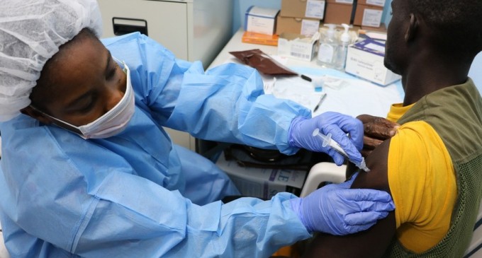 Africa de Sud și-a suspendat campania de vaccinare anti-Covid / Țara comandase un milion de vaccinuri AstraZeneca, mai puțin eficient împotriva tulpinii sud-africane – Coronavirus