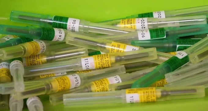 ​Inspecții inopinate la mai multe firme din domeniul eliminării deșeurilor medicale, suspectate că și-ar fi împărțit piața ori ar fi blocat accesul altor companii – Companii