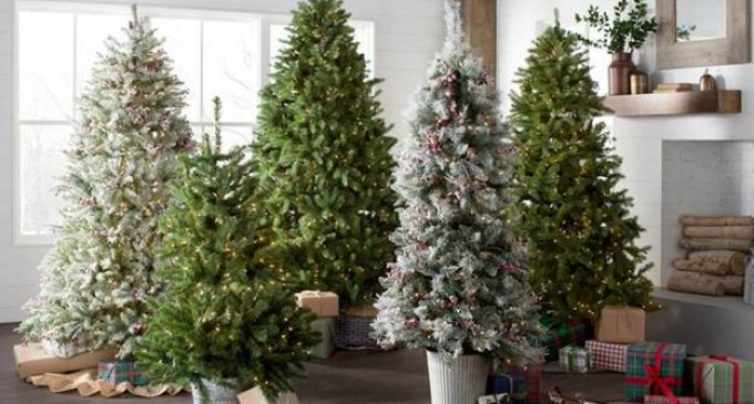 Ce fel de brad artificial pentru un Craciun de poveste?