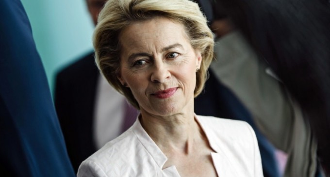 Modul în care a fost tratată șefa Comisiei Europene în Turcia este un afront politic, transmit eurodeputații – MEET Your MEP