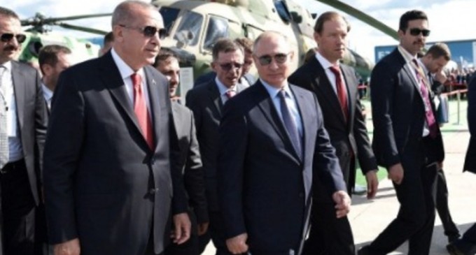 Presa turcă, convinsă că Rusia va intra in Donbas, iar rolul lui Erdogan în soluţionarea acestei crize va fi unul istoric / Ce îi deranjează? Scade turismul în Antalya – International