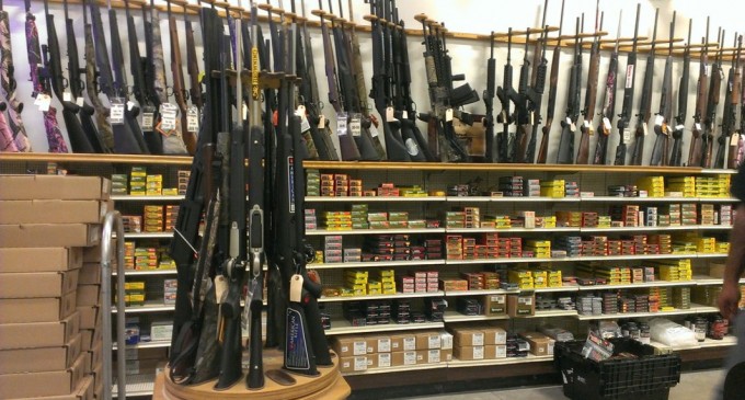 Curtea Supremă a Statelor Unite, chemată să se pronunțe asupra portului de arme de foc în afara locuinței – International