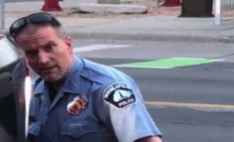Derek Chauvin a încălcat regulile Poliției din Minneapolis când și-a pus genunchiul pe gâtul lui George Floyd – șeful Poliției – International