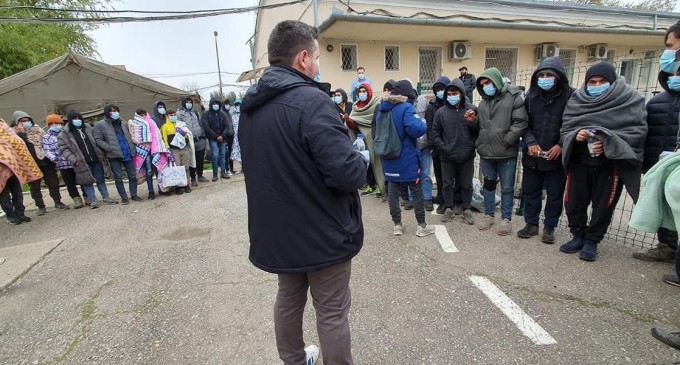 Timişoara: Un bărbat a murit şi un altul a fost grav rănit, în urma unei răfuieli între două grupuri de migranţi / Agresorii sunt căutaţi – Esential