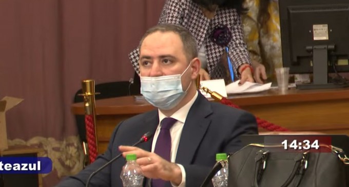 ​Alexandru Nazare spune că deficitul pe primul trimetru e mai mic cu 0,4% – Finante & Banci