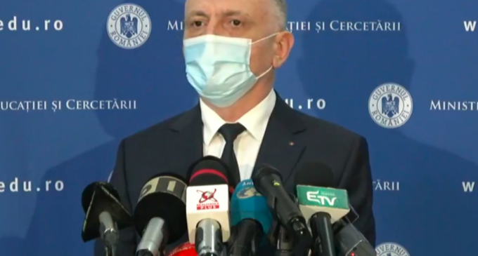 Sorin Cîmpeanu, despre iniţiativa USR PLUS privind decalarea vacanţelor şcolare pe regiuni: Nu am reuşit să identific interesul elevului. La Ministerul Educaţiei nu o să susţinem niciodată un proiect care nu este în interesul elevului – Educatie
