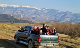Raluca Turcan și alte cinci persoane, amendate pentru că nu purtau mască de protecție – Esential