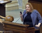Un nou derapaj în Parlament. Diana Șoșoacă, către Florin Cîțu: „Eşti ultimul om care poţi să vorbeşti, drogatule!” – Politic