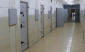 Franța: Actul sexual cu un minor sub 15 ani este viol, a decis Parlamentul / În lege a fost pusă o clauză de tipul ”Romeo și Julieta” – International