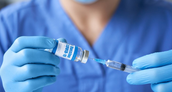 Sondaj MedLife: Intenția de vaccinare a românilor este sub așteptările inițiale, doar 5 milioane se vor vaccina până la finalul anului. „România nu va mai avea pe cine vaccina în iunie, dacă percepția nu se modifică” – Esential