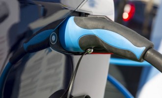 Ce fel de mașini cumpără europenii – Dieselul coboară la 23% din piața mașinilor noi, electricele au atins o nouă cotă record – Auto
