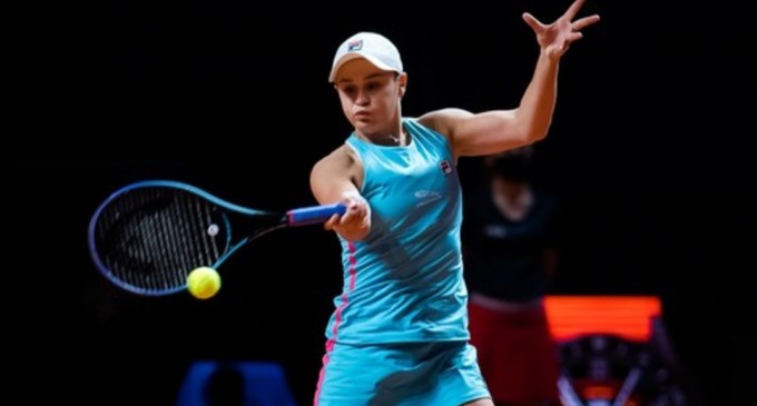 WTA: Lidera mondială, în semifinale cu emoții mari – A revenit după ce a pierdut categoric primul set – Tenis