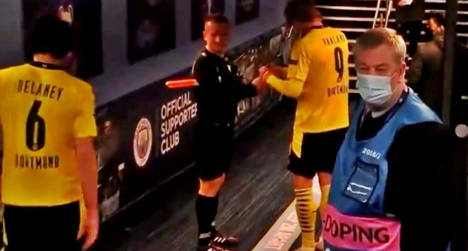 Prețul mare plătit de Octavian Șovre: Cum l-a pedepsit UEFA după autograful luat lui Haaland – Fotbal