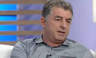 Un jurnalist grec specializat în dosare penale, asasinat în faţa locuinţei sale / Ucigașii, pe motocicletă, ar fi tras cel puțin șase gloanțe asupra lui Giorgos Karaivaz – International