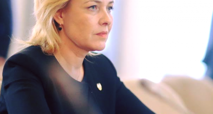 Europarlamentar USR-PLUS: Carmen Dan ne-a gazat și acum şi-a găsit o slujbă cu ”salariu gras” la Uniunea Naţională a Notarilor Publici din România – Politic