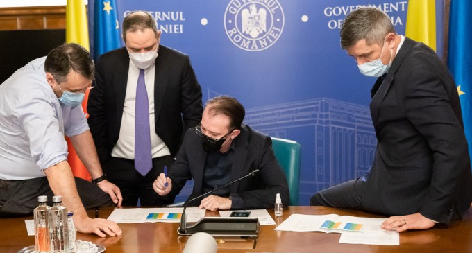 DOCUMENT Lista integrală a angajamentelor asumate de Guvern la Bruxelles pentru PNRR. Ce se întâmplă cu pensiile și salariile în următorii ani și ce taxe se modifică / Cele nouă direcții de acțiune imediată – Esential