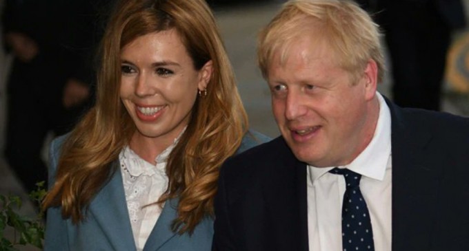 Premierul Boris Johnson s-a căsătorit în cadrul unei ceremonii secrete – presă – International