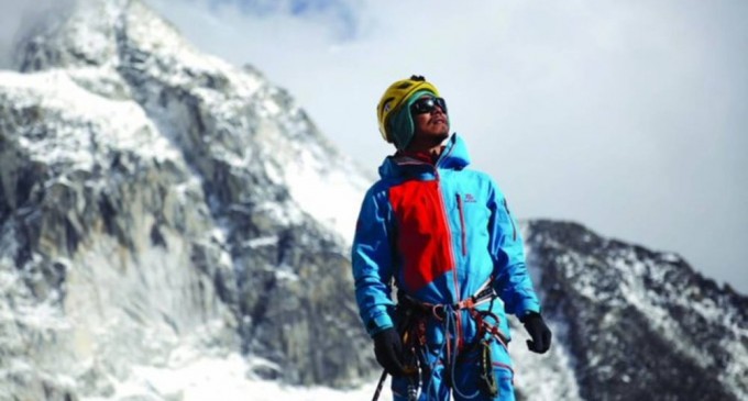 Primul alpinist nevăzător din Asia a cucerit Everestul: „Nu contează dacă ai un handicap sau ești normal, atât timp cât ai o minte puternică” – International