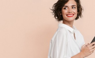 Cum să alegi online salonul, data și ora ședinței tale de înfrumusețare?