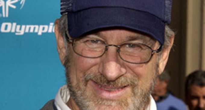 Un critic acerb al platformelor de streaming, Spielberg a încheiat un parteneriat cu Netflix – Film