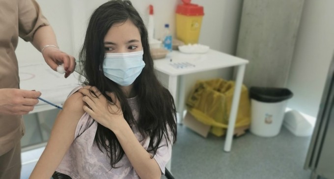 ​DOCUMENT Sondaj IRES, realizat în septembrie: 70% dintre părinții elevilor de peste 12 ani ar vrea școală în format fizic, dar fără a îi vaccina pe copii – Educatie