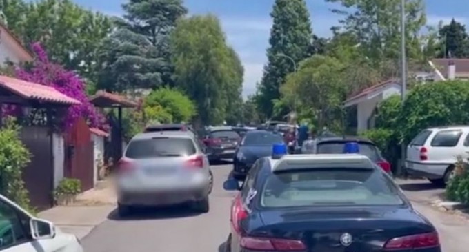 VIDEO Italia: Doi copii şi un vârstnic împuşcaţi mortal în stradă lângă Roma – International