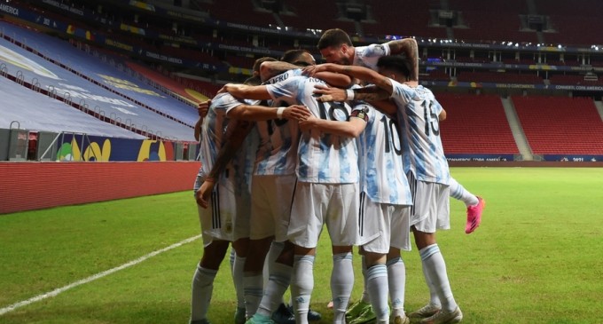 VIDEO Lionel Messi, pasă decisivă în prima victorie a Argentinei la Copa America (1-0 vs Uruguay) – Fotbal