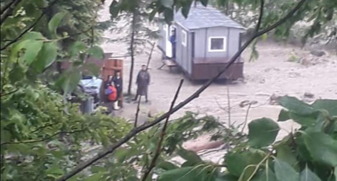 IGSU: 49 de localităţi din 18 judeţe, afectate de ploile din ultima zi. Doi oameni au fost luați de ape – Esential