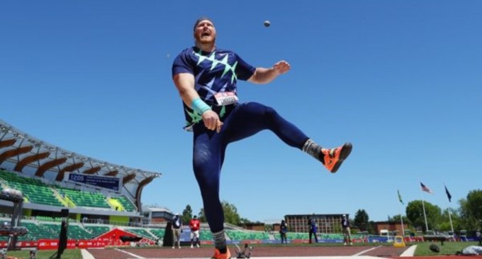 Recordul mondial al probei de aruncarea greutății, doborât după 31 de ani – TeamBall