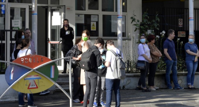 Încă o medie de 10 în Bucureşti, după soluţionarea contestaţiilor la Evaluarea Naţională – Educatie