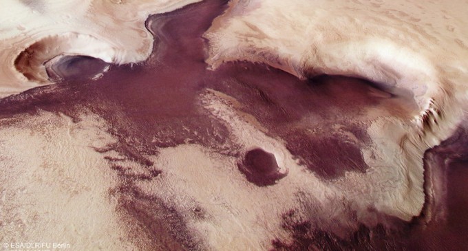 Zeci de lacuri cu apă lichidă ar putea exista sub Polul Sud al lui Marte – Spatiul