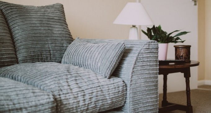 Canapea sau coltar? Iata cum sa alegi varianta cea mai buna pentru tine