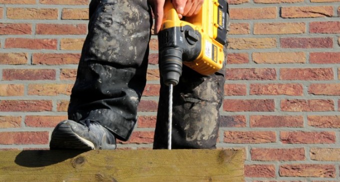 Cum folosesti un ciocan rotopercutor in siguranta