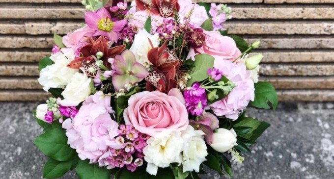 6 motive pentru care este bine sa oferi flori