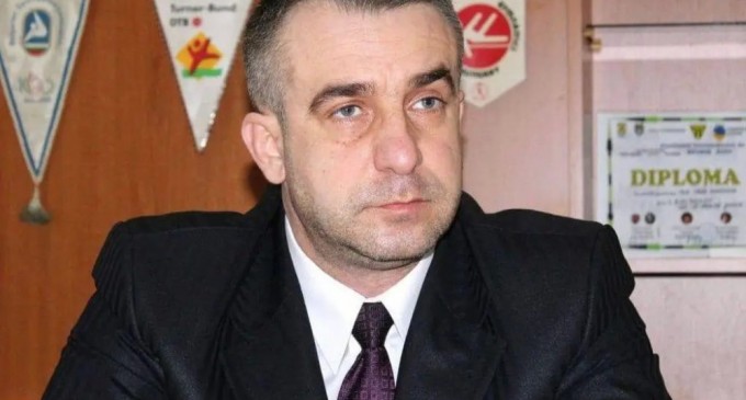 Cezar Dan Stoichiciu a utilizat Biroul Protectia Mediului din cadrul Politiei Locale Ploiesti pentru a ii aplica o „corectie”/amenda unei vecine care s-a certat cu concubina sa – Ziarul Incisiv de Prahova