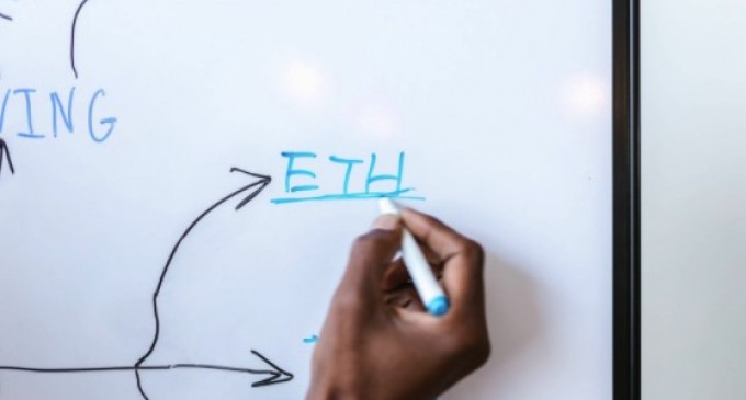 Cum alegi, foloseşti şi întreţii în mod corect o tablă magnetică?