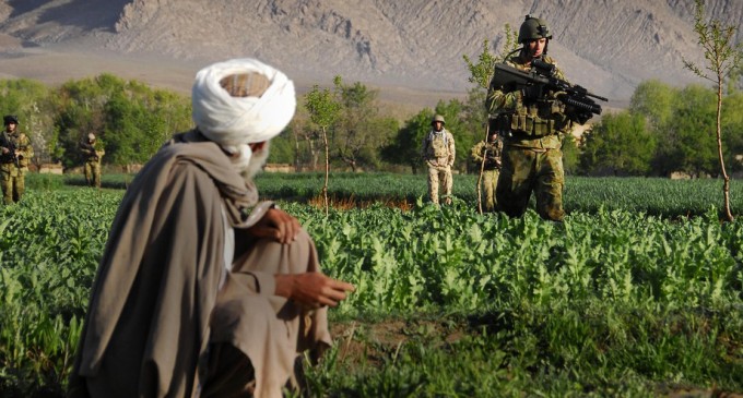 AFP: Victoria facilă a talibanilor în Afganistan ştirbeşte profund imaginea Americii / E de aşteptat ca întrebarea „De ce?” să fie pusă răspicat – International