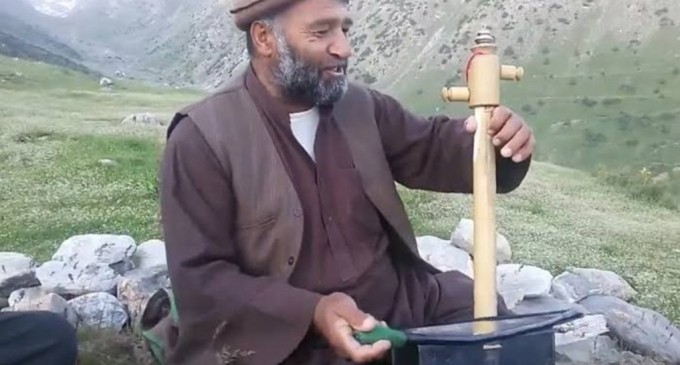 VIDEO Afganistan: Talibanii au ucis un cântăreţ de muzică tradiţională. „L-au împuşcat în cap la fermă” – International