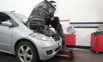 Trei servicii pe care doar cel mai bun service auto Bucuresti ti le poate oferi