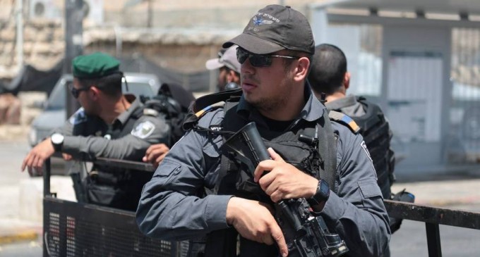 Israel: Doi dintre cei șase palestinieni care au evadat ca-n filme dintr-o închisoare de maximă securitate sunt încă în libertate – International