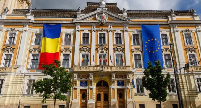 Boc n-a găsit IT-istul care să lucreze la Primărie, pentru 10.000 lei: „Trebuie să recunoaștem. Salariul e mic” – Subiectele zilei