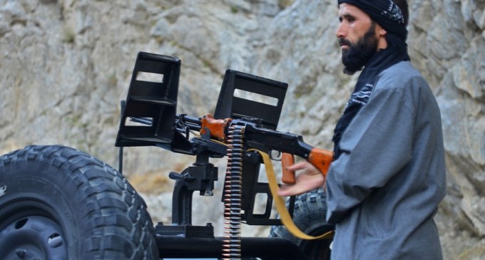 Cel puțin 20 de civili au fost uciși de talibani în Valea Panjshir: ”Sunt un biet proprietar de magazin și nu am nimic de-a face cu războiul” – International