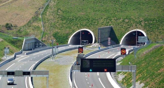 Autostrada A1, „gaura” lipsă dintre Lugoj și Deva: 6 oferte pentru realizarea sectorului cu tuneluri dintre Holdea și Margina / 3 oferte vin de la firme din Turcia – Infrastructura