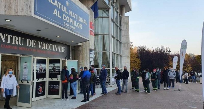 În ce măsură transmit Covid-19 persoanele vaccinate? Mai multe studii încearcă să răspundă la această întrebare – Coronavirus