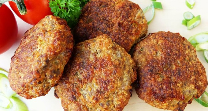 Unitati de alimentatie publica din care nu pot lipsi masinile de tocat carne profesionale