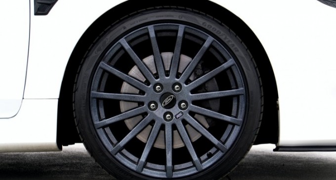 Cum pregătim maşina de iarnă, când şi ce cauciucuri de iarnă aleg ?