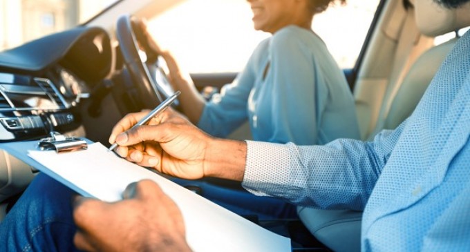 Stim ca vrei sa promovezi examenul auto din prima. Iata cum!