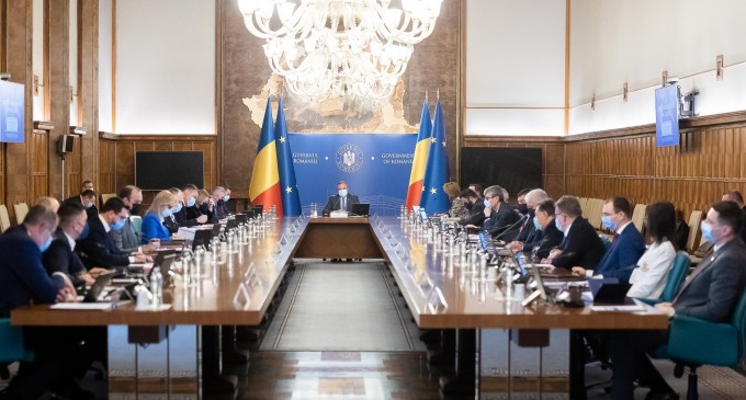 Guvernul se reuneşte în şedinţă pentru a aproba organizarea Comitetului de monitorizare a PNRR