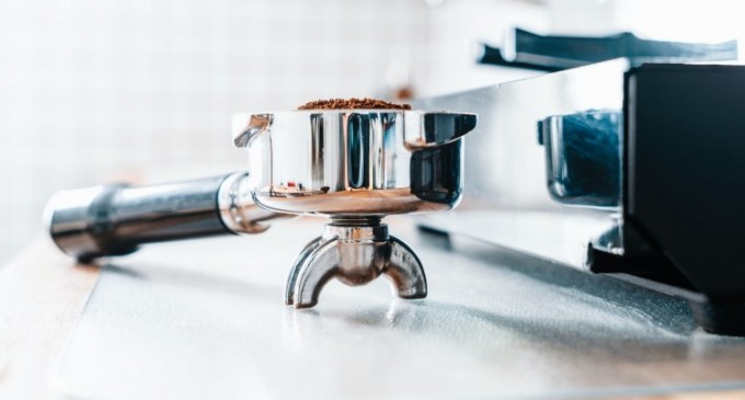 Cum alegi un espressor potrivit: Criterii de care să ții cont